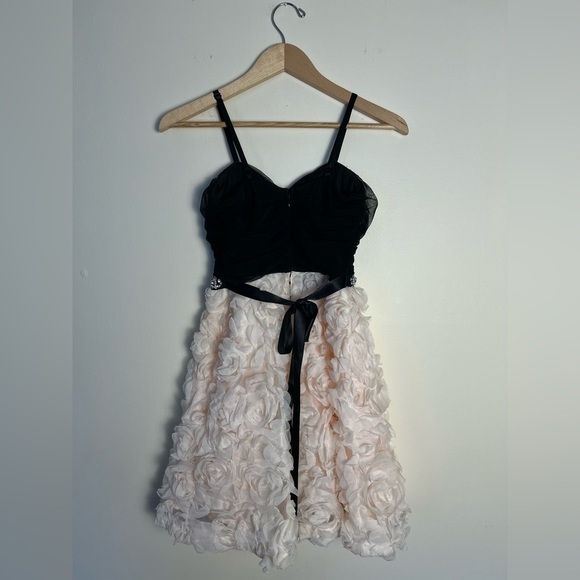 qep Kids Girl Applique Dress 11 Gown Black Cream Rosette Embellished Rhinestone - Picture 8 of 15